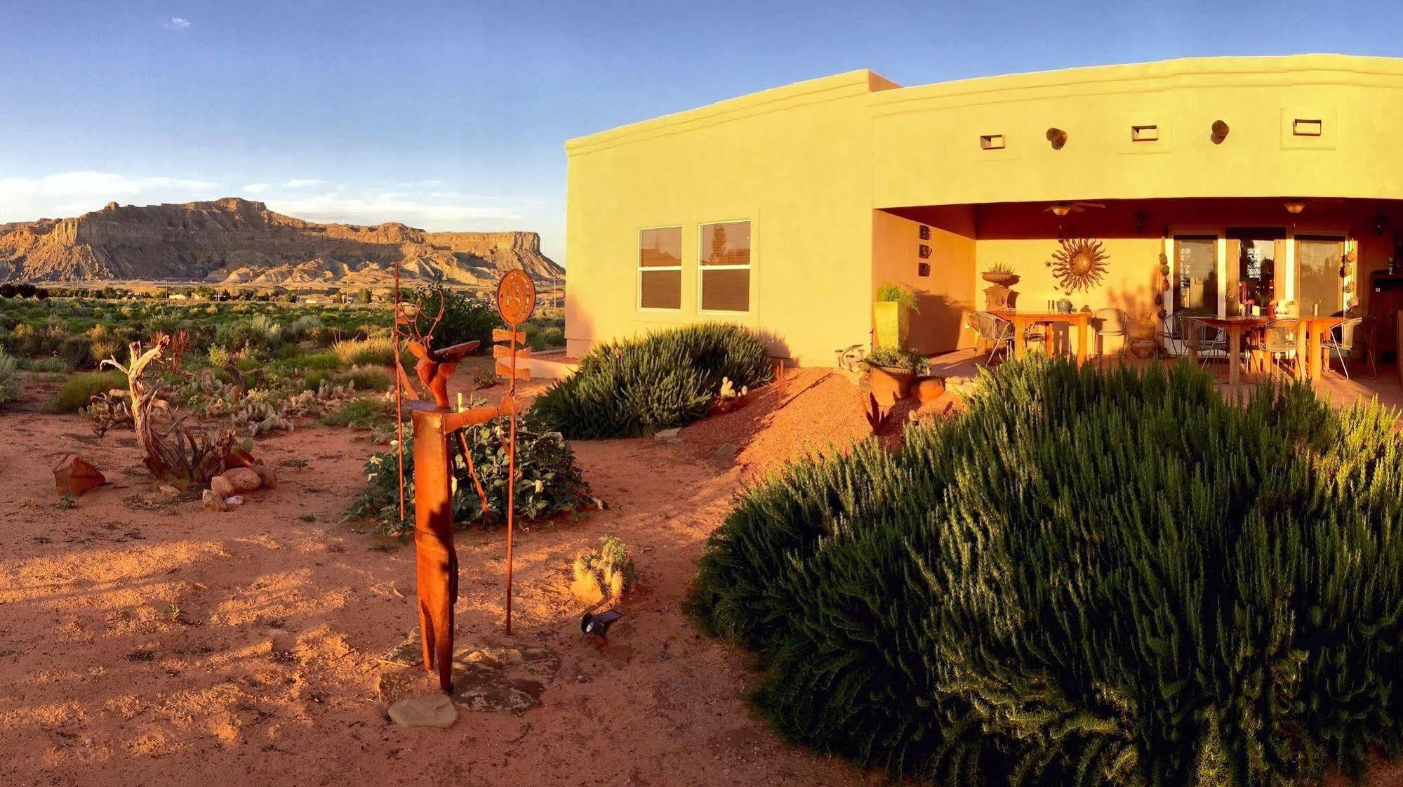 Dreamkatchers Lake Powell Bed & Breakfast Big Water Ngoại thất bức ảnh